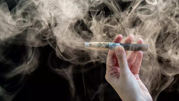 Vaping Side Effects: Can vaping cause cancer? Top NYC doctor responds | -  Times of India