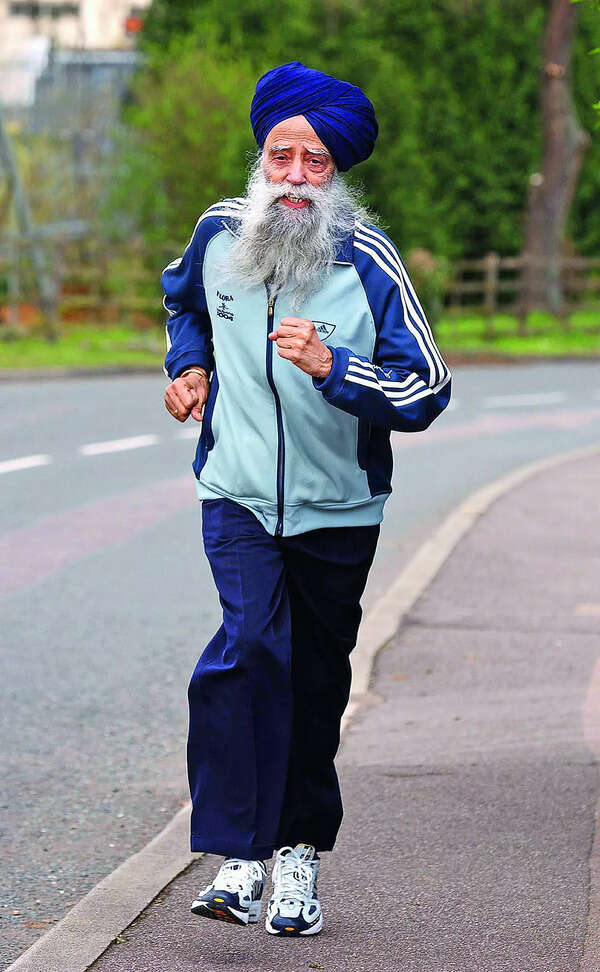 Fauja Singh died in a hit-and-run case in Punjab. Oldest marathoner Fauja, 114, dies in Pjb hit & run