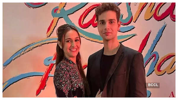 Actress Sadia Khateeb celebrates Raksha Bandhan with brother on Vietnam  film set | Hindi Movie News - Times of India