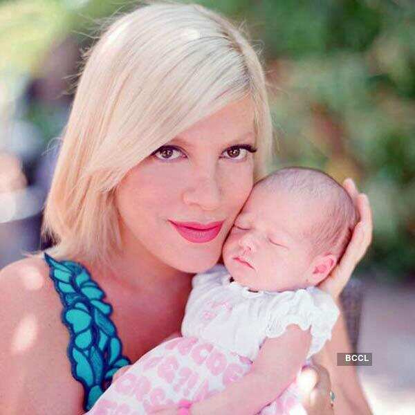 Tori Spelling Photos