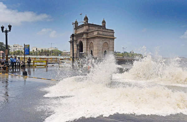 High Tide Alert: Mumbaikars Warned Against Venturing Near Sea | Mumbai ...