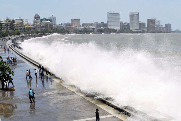 Arabian Sea: Mumbai High Tide Alert: 6 Important Points | Mumbai News ...