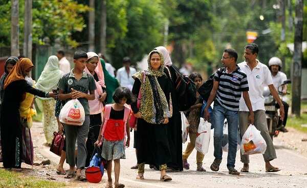 Sri Lankan Army: Buddhists vs Muslims: Sri Lanka deploys army as riots spread in country - Times of India