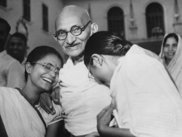 The Ideal Bhangi: Mahatma Gandhi was a casteist, Arundhati Roy says ...