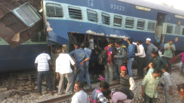 Bengaluru-Ernakulam Express derails near Tamil Nadu's Hosur, 9 dead ...