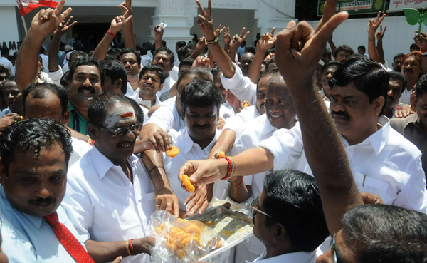 Jayalalithaa Wins Rk Nagar Byelection With An Overwhelming Margin