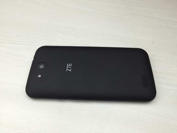 ZTE Blade Qlux 4G Review - Times Of India