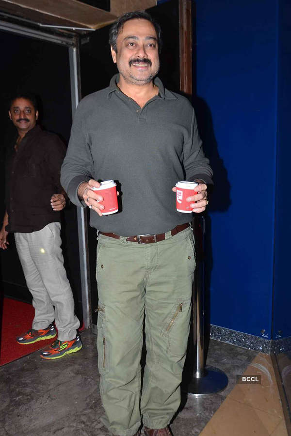 Sachin Khedekar Photos