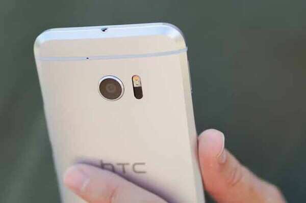 galaxy-s7-vs-htc-10-compare-7