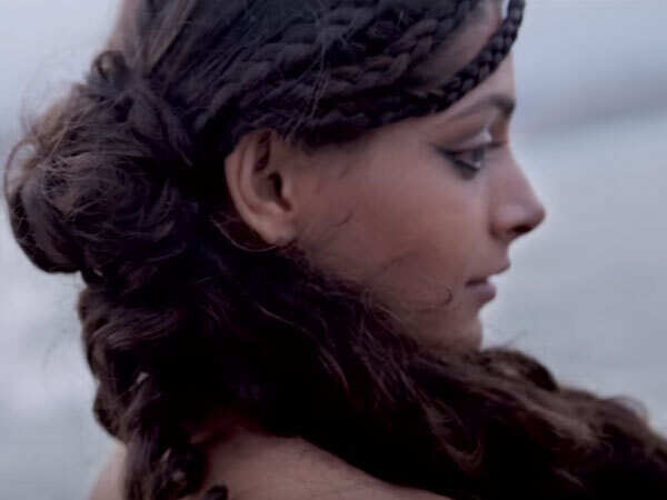 mirzya2
