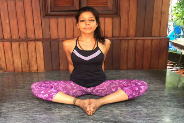8 Easy Yoga Poses for Kids to Stay Healthy and Fit