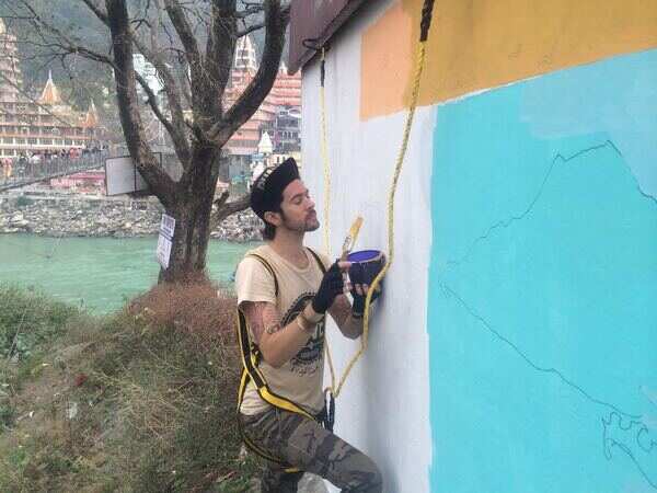 Das painting in Rishikesh