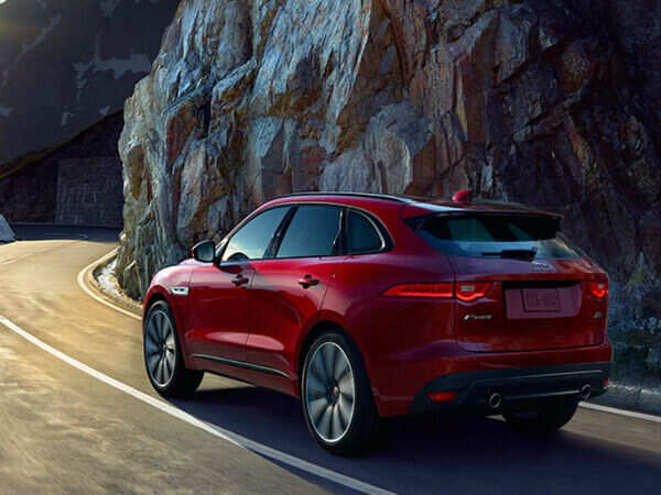 Jaguar F-Pace 3