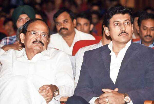 (L-R) Venkaiah Naidu, the Urban Development and I&B minister, and Rajyavardhan Singh Rathore, MoS for Information and Broadcasting(BCCL)