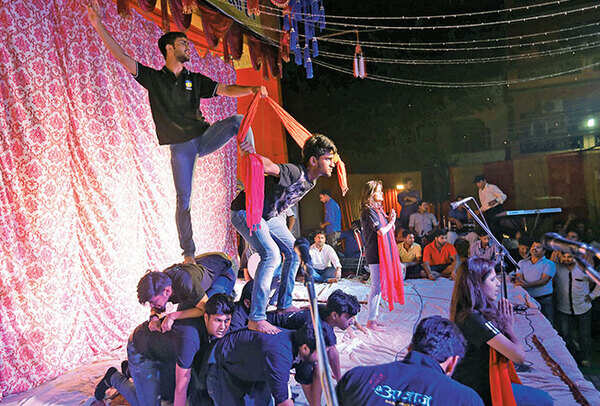 street-play