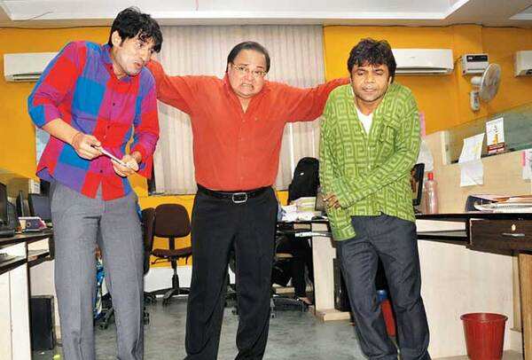 Hiten Tejwani, Rakesh Bedi and Rajpal Yadav shot for a few scenes of Thoda Lutf Thoda Ishq at an office in Noida
