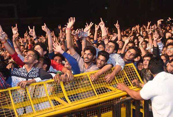Students at Ramjas College during 'Rock On 2' concert (BCCL)