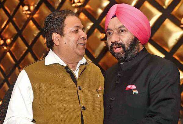 Rajeev Shukla (L) and Vikramjit Sahney (BCCL)