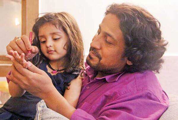 Vinod Kapri, director of 'Pihu', with Noida's tiniest star on the block, Myra Vishwakarma