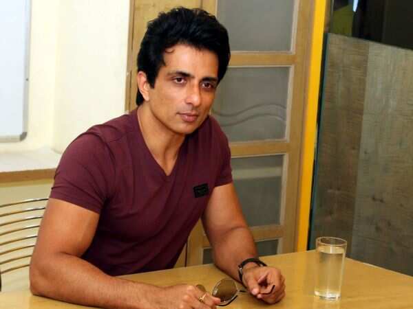 1_Sonu-Sood