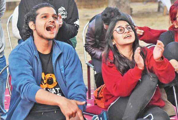 YOU CAN DO IT!: Students cheering the climbers at the championship (BCCL)
