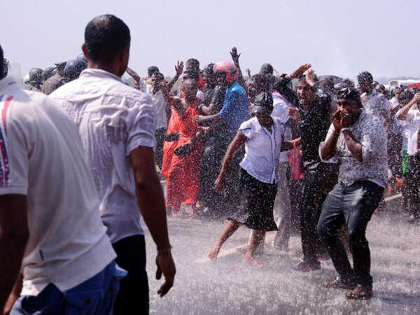 Protest-SL-1
