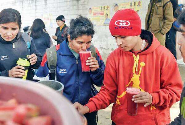 No golgappas for Delhi’s female wrestlers, instead, they go for healthy juices (BCCL)