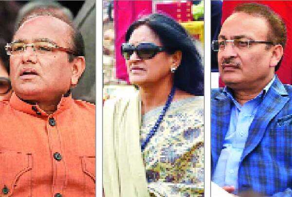 (L-R) Mukesh Gupta, Aruni Doval and Dependra Pathak (BCCL)