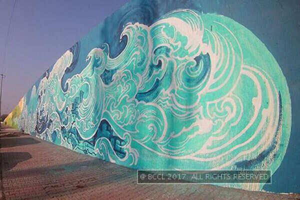 The mural takes thr river as a central theme