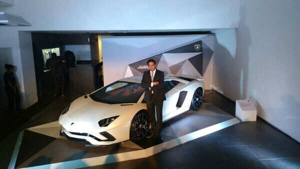 Lamborghini Aventador S 1