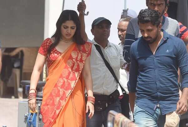 Bhoomi Pednekar looked pretty in a bright orange sari (BCCL)