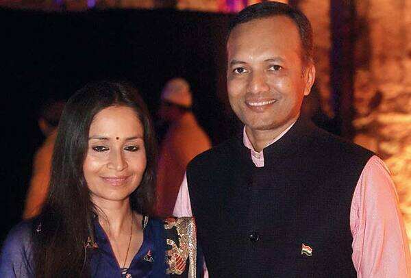 Shallu Jindal with Naveen Jindal (BCCL)
