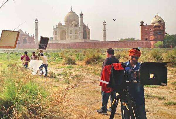 The team of the show preparing for the shoot at Mehtab Bagh