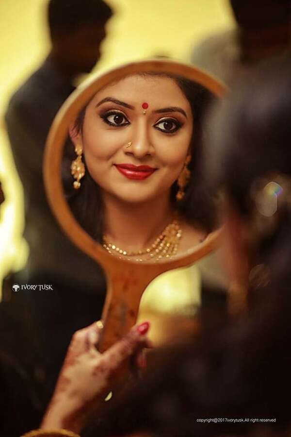 Serial-Actress-Sreelaya-Wedding-Stills-Photos-1