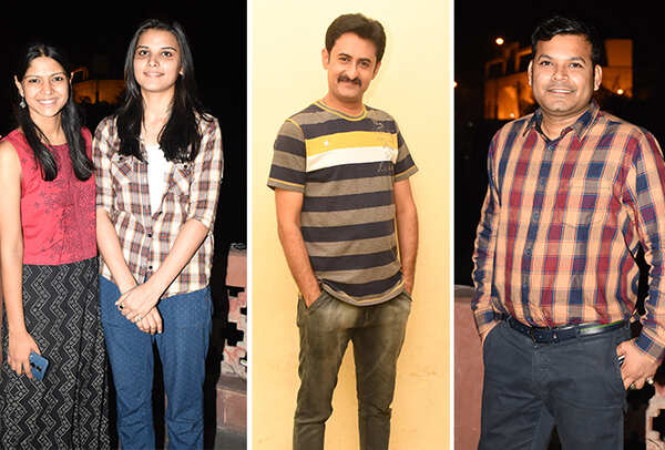 ​(L)Radhika Sharma and Nikita Singh​ (C) Manil Mehta​ (R) Sameer Agarwal (BCCL/ Vishnu Jaiswal)​
