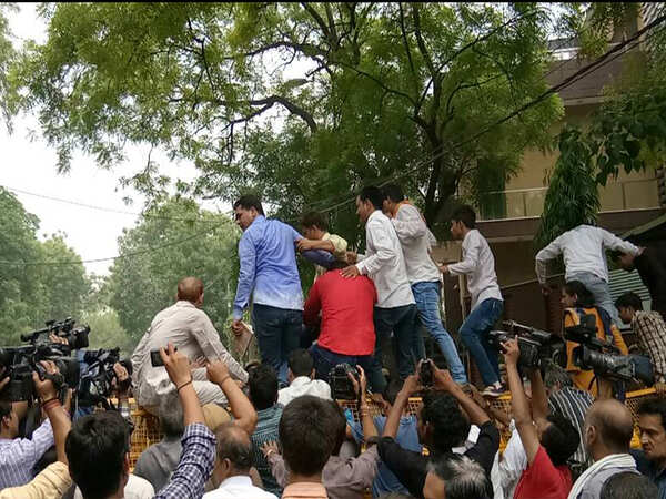 kapil mishra111