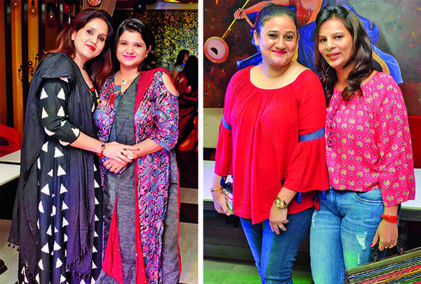 (L) Pooja and Akansha (R) Shivani and Ragini (BCCL/ Pankaj Singh)