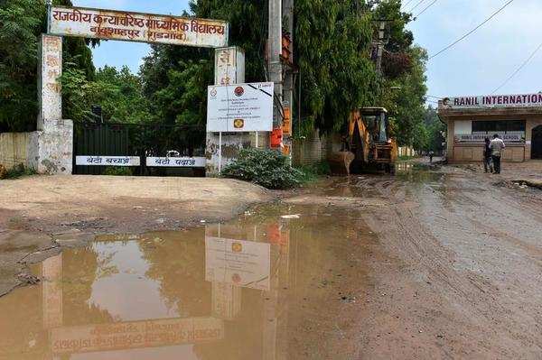 Mud Track: Makeover leaves mud track to girls’ school, trips students ...