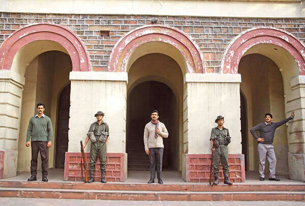 P1-Film_Shoot-Tigmanshu_Dhulia_M5L2845