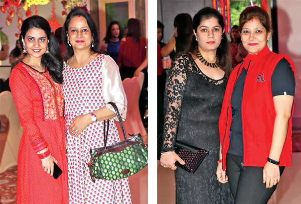 Chandani and Neeru Vashishtha (R) Jaya and Roma Khanna (BCCL/ Unmesh Pandey)
