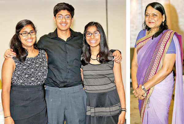 (L-R) Aditi, Anshul and Shairee and Anita Narain (BCCL/ Aditya Yadav)