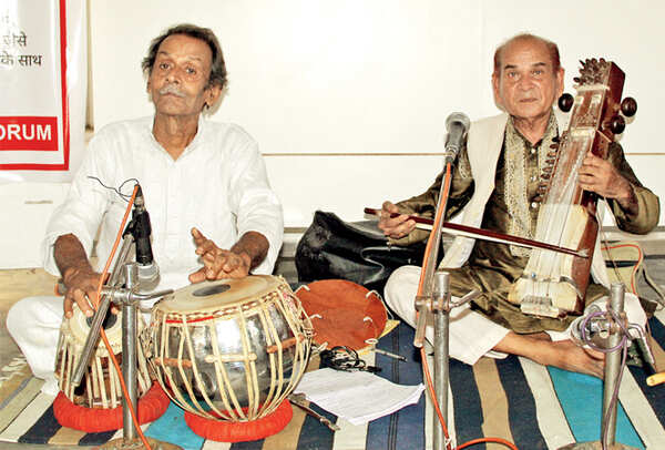 Shital Prashad Mishra (L) and Maheshwer Dayal Nagar (BCCL/ Aditya Yadav)