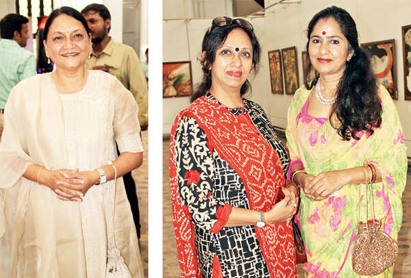 Anita Narain (R) Gunjan and Vineeta (BCCL/ Aditya Yadav)