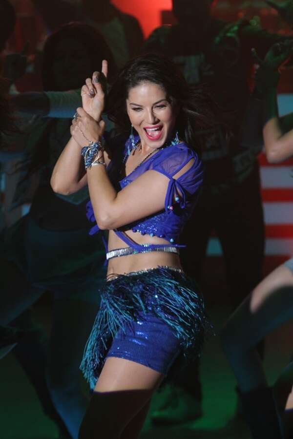 Sunny Leone (3)