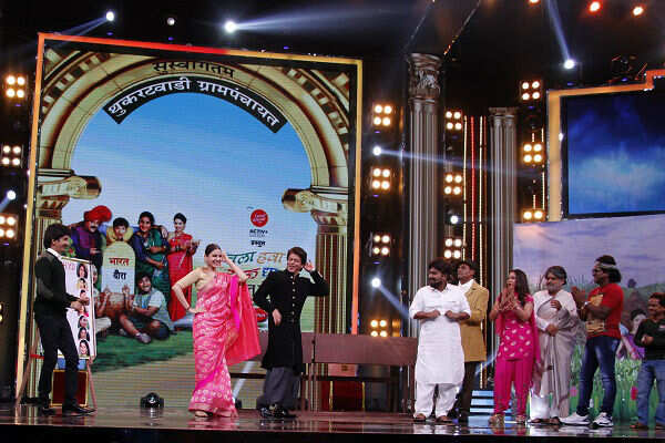 SRK ANUSHKA (1)