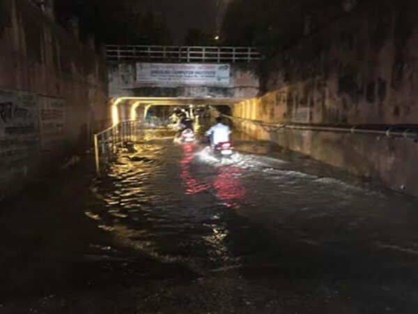 Torrential Rain: Overnight rain wreaks havoc in Nagpur, inundates ...