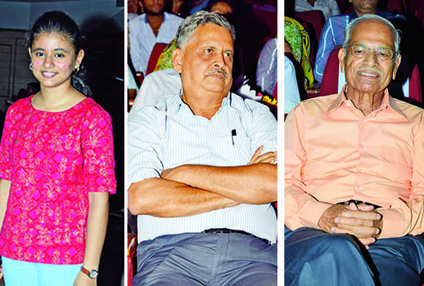 Swasti Arya, RK Chaturvedi and SC Verma (BCCL/ Farhan Ahmad Siddiqui)