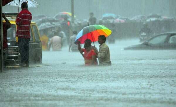 Mumbai Rains: Rains wreak havoc in Mumbai; Met office predicts more ...