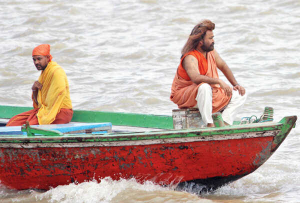 Mohanlal while shooting in Varanasi. He plays a tribesman from an ancient Kerala tribe in the movie (BCCL/ Arvind Kumar)