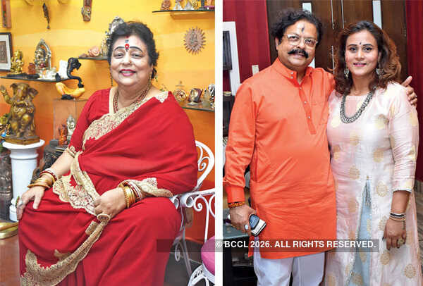 Kumkum Roy Choudhury (R) Abhijit and Priyanka Sarkar (BCCL/ Farhan Ahmad Siddiqui)